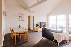 York Cove Hotel