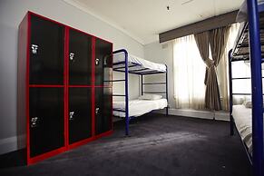 Home Backpackers