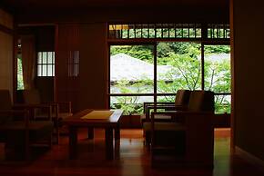 Nishimuraya Honkan