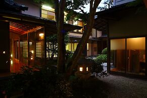 Nishimuraya Honkan