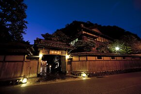 Nishimuraya Honkan