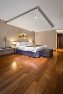 San Isidro Plaza Hotel