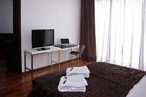 San Isidro Plaza Hotel