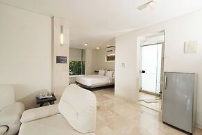 FuramaXclusive Ocean Beach, Seminyak, Bali