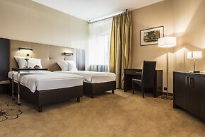 Hotel Victor Pruszków DeSilva