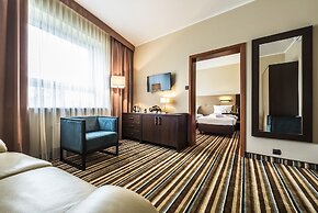 Hotel Victor Pruszków DeSilva