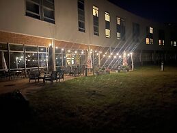 Hotel Victor Pruszków DeSilva