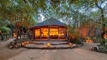Umlani Bushcamp - Lodge