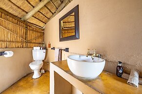 Umlani Bushcamp - Lodge