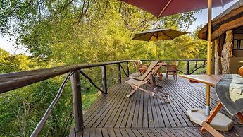 Umlani Bushcamp - Lodge