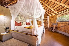 Umlani Bushcamp - Lodge