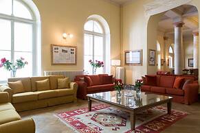 Maloja Palace