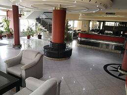 Elegance Hotel