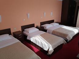 Elegance Hotel