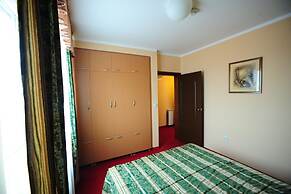 Elegance Hotel