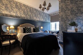 Dumbleton Hall Hotel
