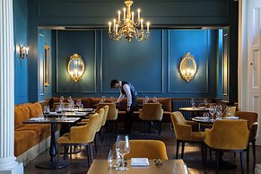 Dumbleton Hall Hotel