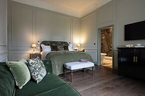 Dumbleton Hall Hotel