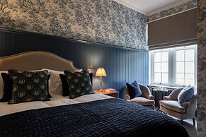 Dumbleton Hall Hotel