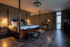 Dumbleton Hall Hotel