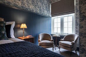 Dumbleton Hall Hotel
