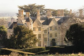 Dumbleton Hall Hotel