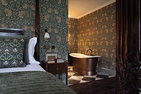 Dumbleton Hall Hotel