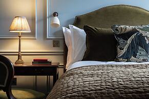 Dumbleton Hall Hotel