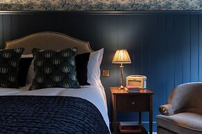 Dumbleton Hall Hotel