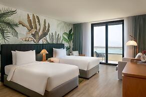 Yas Plaza Mangroves