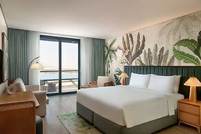 Yas Plaza Mangroves
