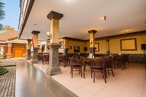 Puri Saron Hotel Madangan