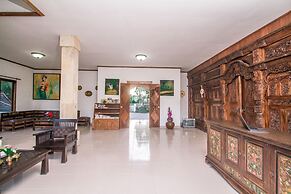 Puri Saron Hotel Madangan