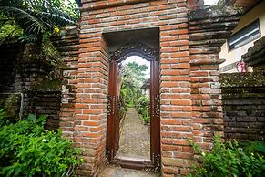 Puri Saron Hotel Madangan