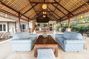 Puri Mas Boutique Resort & Spa