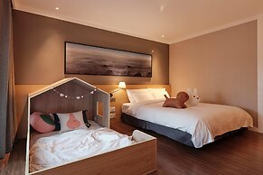 The Suites Hotel Jeju
