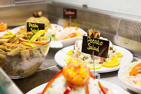 Diamond Coast Hotel