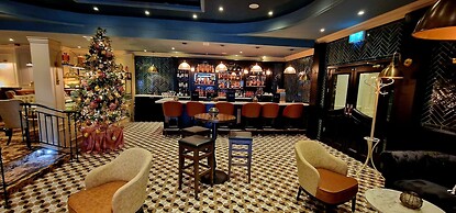 Diamond Coast Hotel