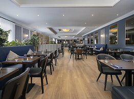 Diamond Coast Hotel