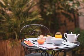 Hotel Le Petit Paris