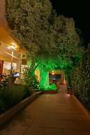 Elotia Hotel