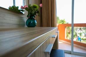Elotia Hotel