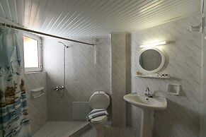 Elotia Hotel
