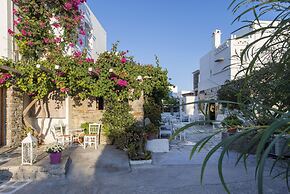 Zefi Hotel & Suites
