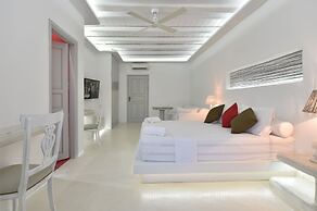 Zefi Hotel & Suites