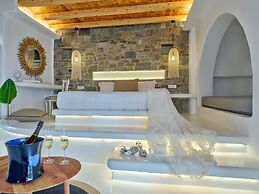 Zefi Hotel & Suites
