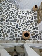 Zefi Hotel & Suites