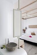 Zefi Hotel & Suites