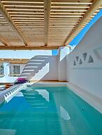 Zefi Hotel & Suites