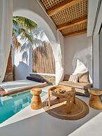 Zefi Hotel & Suites